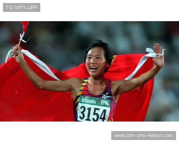 奥运会冠军教留守儿童踢球，偏远山区体育公益持续推进