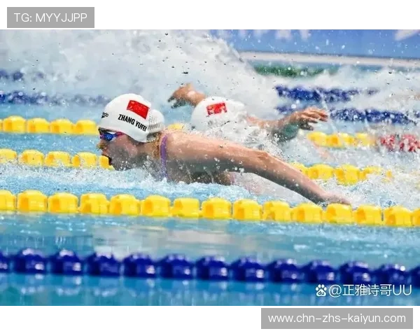 校园游泳比赛成教育场景，小选手学会“光明正大竞争”比胜负更重要。